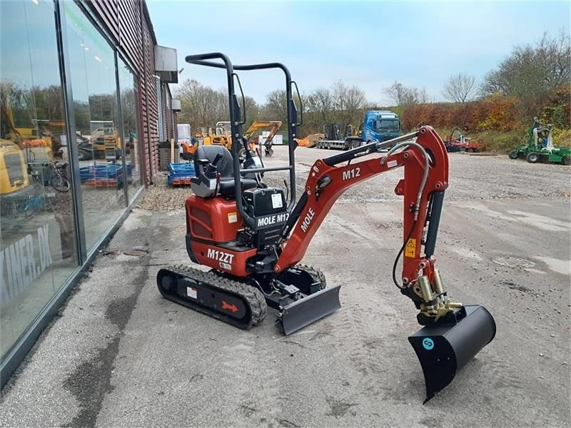 Mole M12 1250 kg graver - Minigraver: bilde 1 Mole M12 1250 kg graver - Minigraver: bilde 1