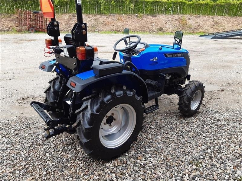 Solis 26 servostyring og brede traktor dæk - Kommunale traktor: bilde 4 Solis 26 servostyring og brede traktor dæk - Kommunale traktor: bilde 4