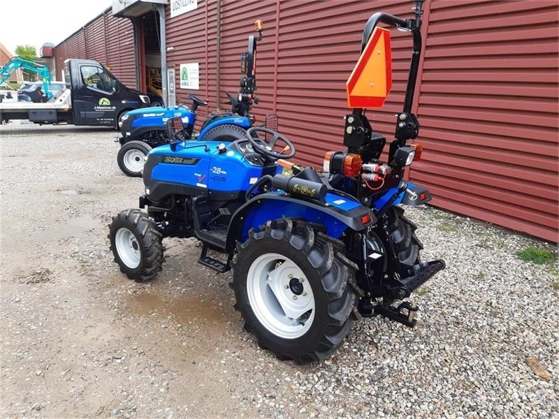 Solis 26 servostyring og brede traktor dæk - Kommunale traktor: bilde 2 Solis 26 servostyring og brede traktor dæk - Kommunale traktor: bilde 2