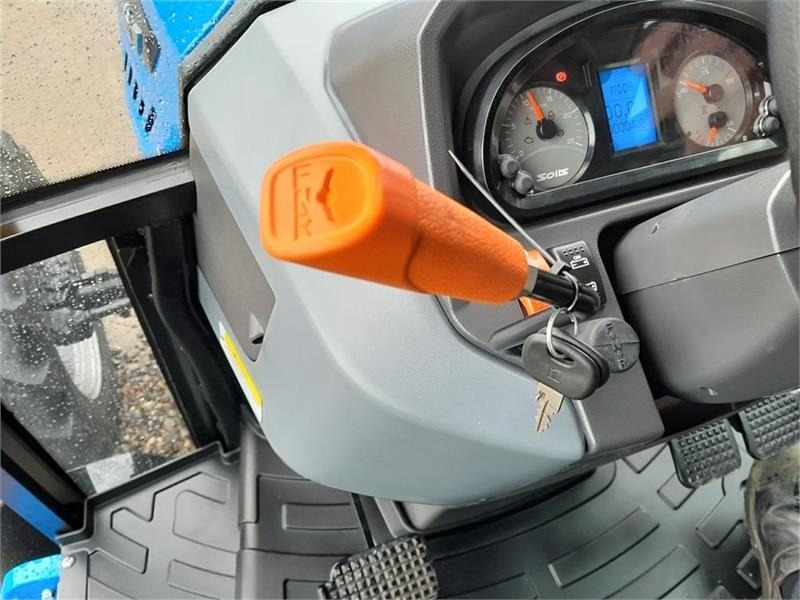 Leie Solis 50 med kabine Solis 50 med kabine: bilde 17 Leie Solis 50 med kabine Solis 50 med kabine: bilde 17