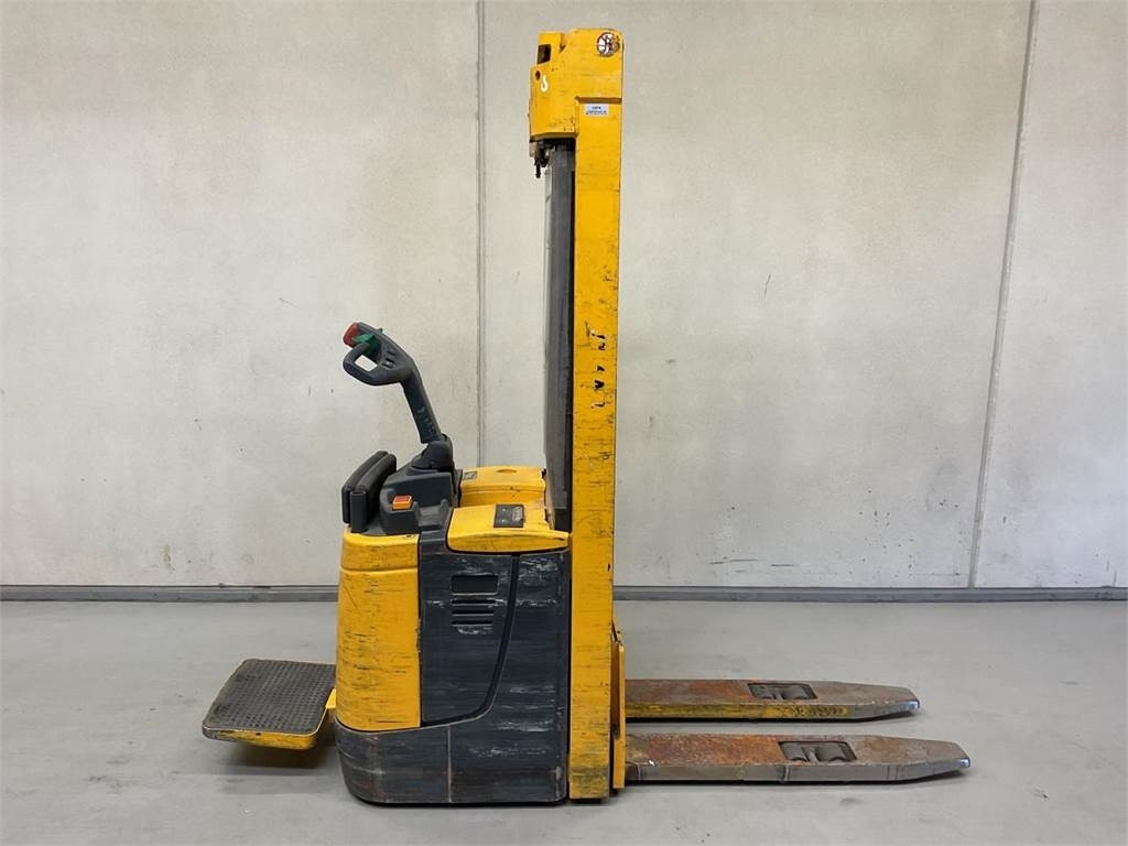 Jungheinrich ERC 214 - Stabler: bilde 1 Jungheinrich ERC 214 - Stabler: bilde 1