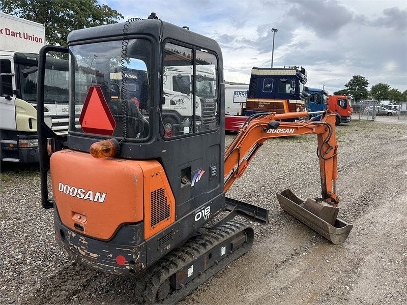 Doosan Slo 18 - 1.8T with bucket packed (Low Hours) - Minigraver: bilde 5 Doosan Slo 18 - 1.8T with bucket packed (Low Hours) - Minigraver: bilde 5