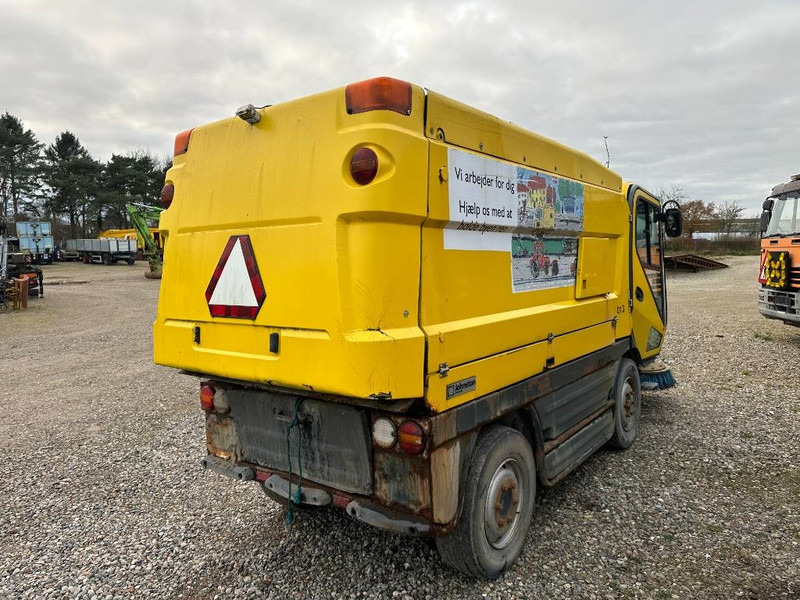 Johnston CN400 - Feiebil: bilde 5 Johnston CN400 - Feiebil: bilde 5