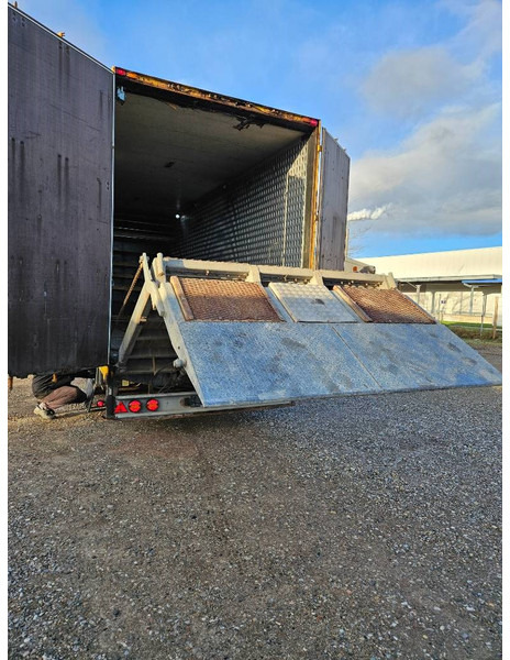 Montracon Racing// machinetrailer // Living area - Lavloader semitrailer: bilde 1 Montracon Racing// machinetrailer // Living area - Lavloader semitrailer: bilde 1