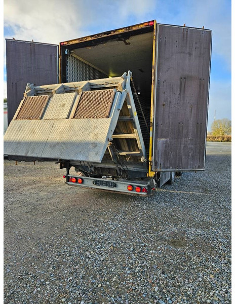 Montracon Racing// machinetrailer // Living area - Semitrailer: bilde 1 Montracon Racing// machinetrailer // Living area - Semitrailer: bilde 1