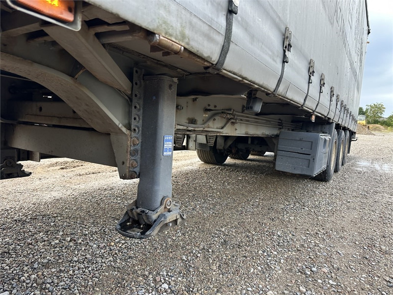 Schmitz Cargobull Machine transport trailer with bag ramp - Semitrailer: bilde 5 Schmitz Cargobull Machine transport trailer with bag ramp - Semitrailer: bilde 5