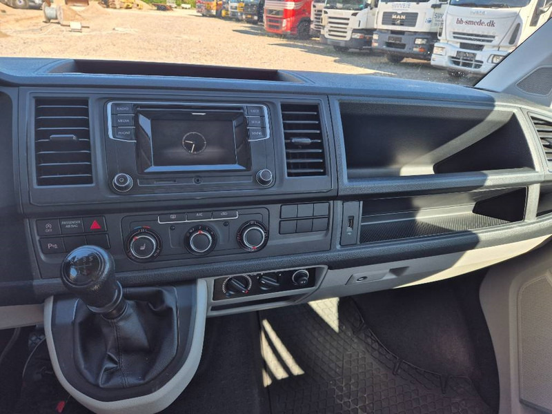 Personenbil Volkswagen Transporter 2,0 TDi 102 Kombi lang 4d 9 prs: bilde 12
