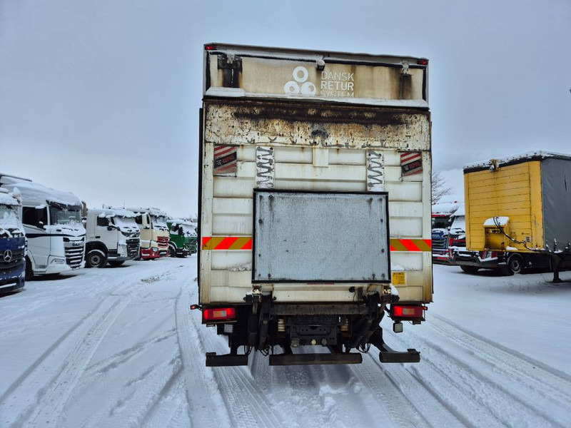 Volvo FM 370 4x2 // Lift // EURO 6 - Skapbil: bilde 5 Volvo FM 370 4x2 // Lift // EURO 6 - Skapbil: bilde 5