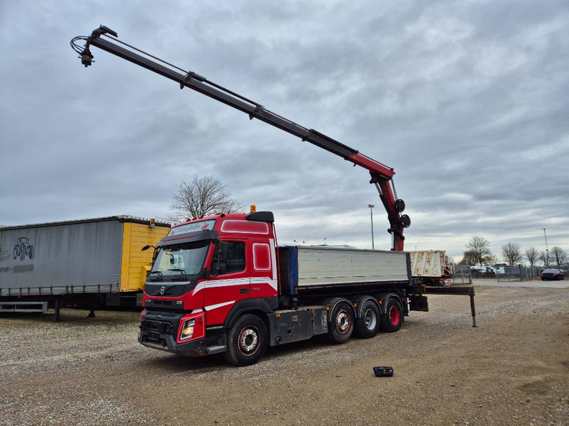 Volvo FMX 500 8x4/4 // HMF 2120 K4 // 3 side tipper - Kranbil: bilde 1 Volvo FMX 500 8x4/4 // HMF 2120 K4 // 3 side tipper - Kranbil: bilde 1