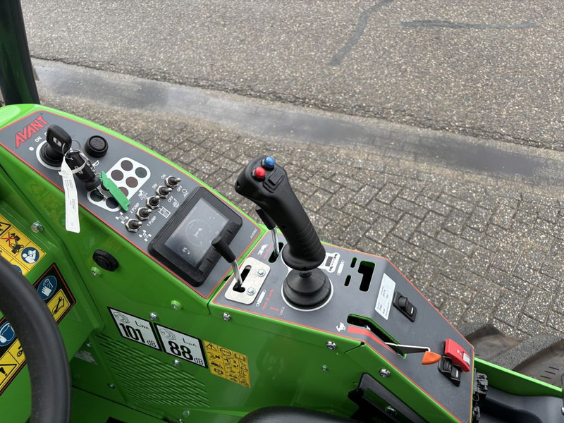Avant 855i TDL 1900 kg 3.5 mtr - Hjullaster: bilde 3 Avant 855i TDL 1900 kg 3.5 mtr - Hjullaster: bilde 3