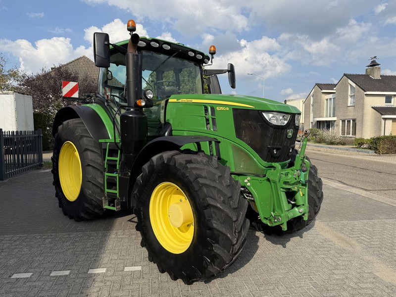 John Deere 6250R Premium Edition Autopowr - Traktor: bilde 4 John Deere 6250R Premium Edition Autopowr - Traktor: bilde 4