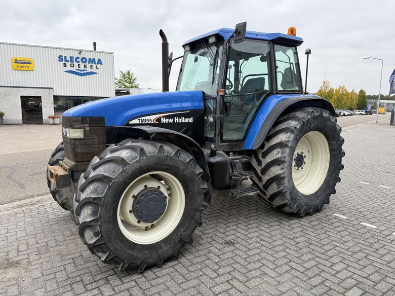 New Holland 8360 Range Command - Traktor: bilde 1 New Holland 8360 Range Command - Traktor: bilde 1