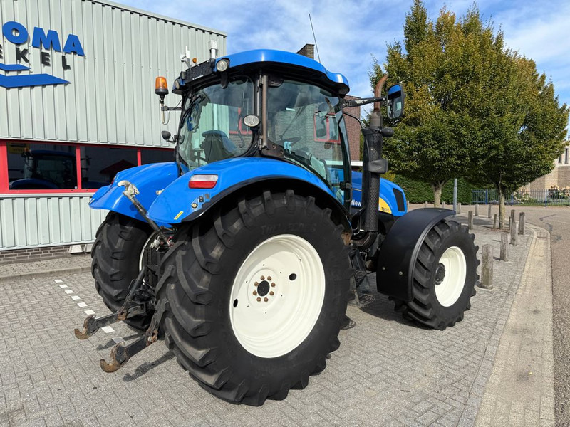 New Holland T6070 Elite - Traktor: bilde 4 New Holland T6070 Elite - Traktor: bilde 4