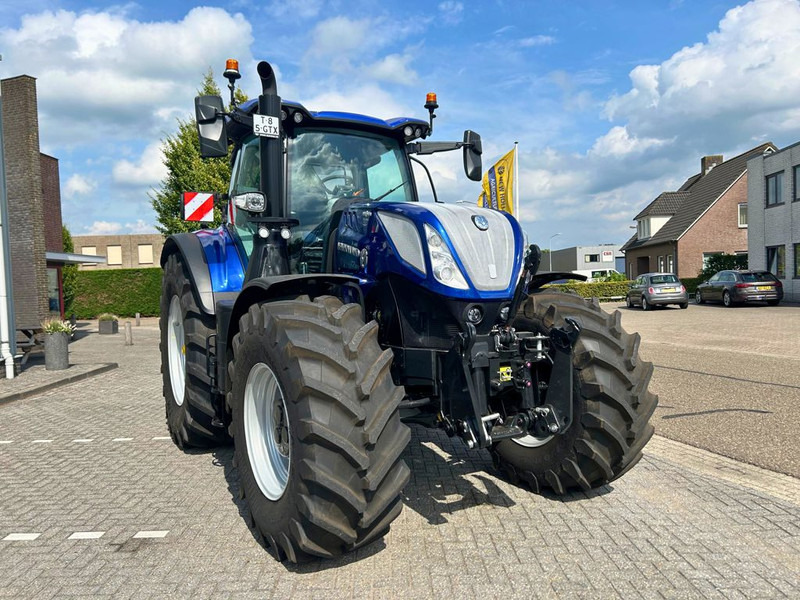 New Holland T7.300 AC New Gen Blue Power DEMO - Traktor: bilde 4 New Holland T7.300 AC New Gen Blue Power DEMO - Traktor: bilde 4
