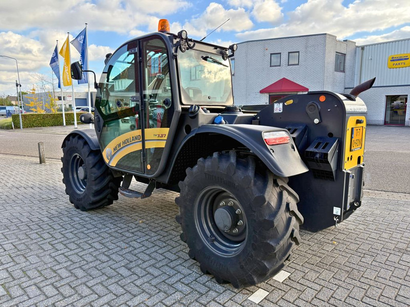 New Holland TH7.37 Plus Verreiker - Teleskoplastere: bilde 2 New Holland TH7.37 Plus Verreiker - Teleskoplastere: bilde 2