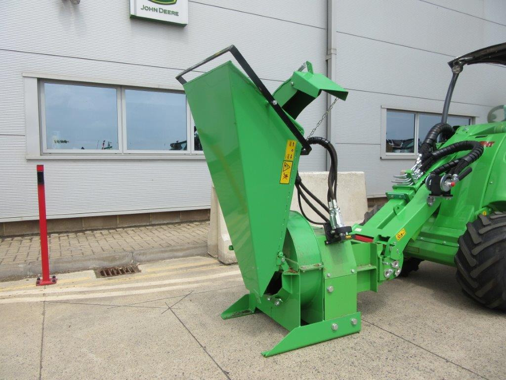 AVANT WOOD CHIPPER CH100 - Minilaster: bilde 1 AVANT WOOD CHIPPER CH100 - Minilaster: bilde 1