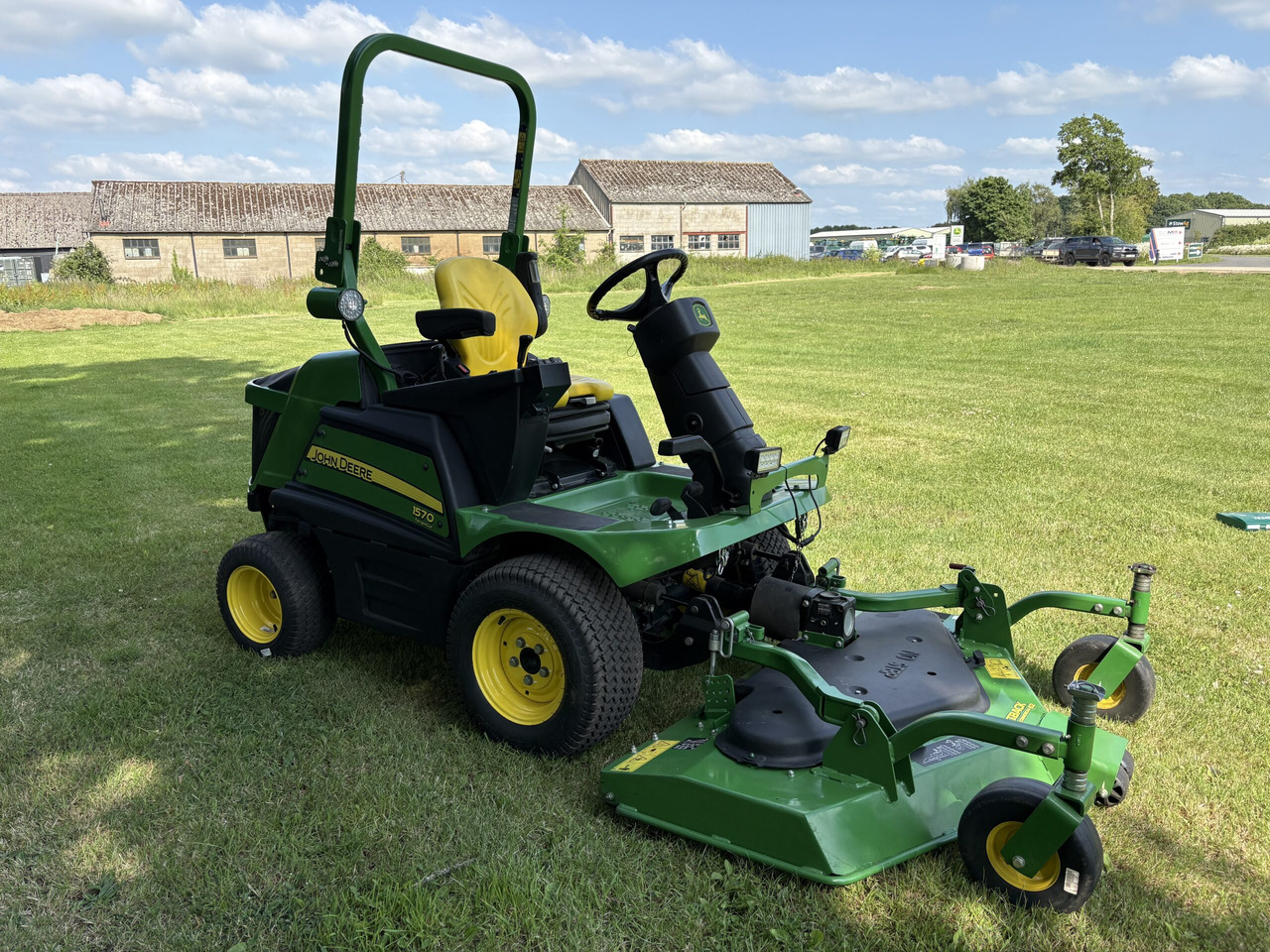 John Deere 1570 C/W 60" rear discharge deck - Gressklipper: bilde 3 John Deere 1570 C/W 60" rear discharge deck - Gressklipper: bilde 3
