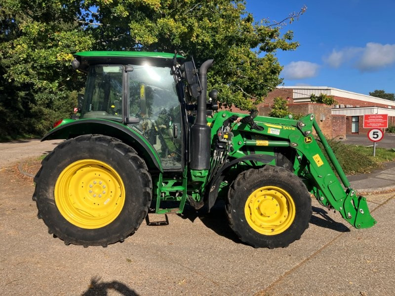 John Deere 5100M - Traktor: bilde 1 John Deere 5100M - Traktor: bilde 1
