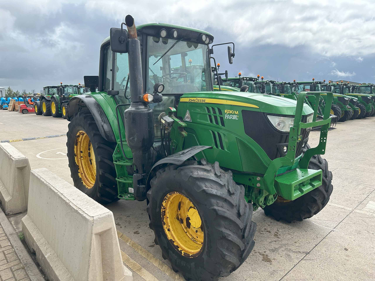 John Deere 6130M - Traktor: bilde 5 John Deere 6130M - Traktor: bilde 5