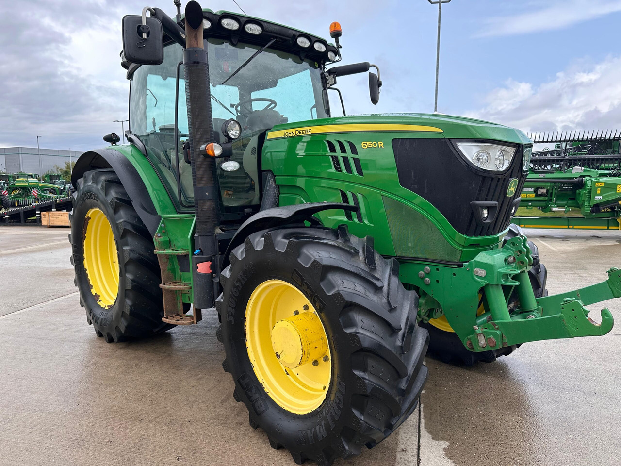 John Deere 6150R - Traktor: bilde 1 John Deere 6150R - Traktor: bilde 1