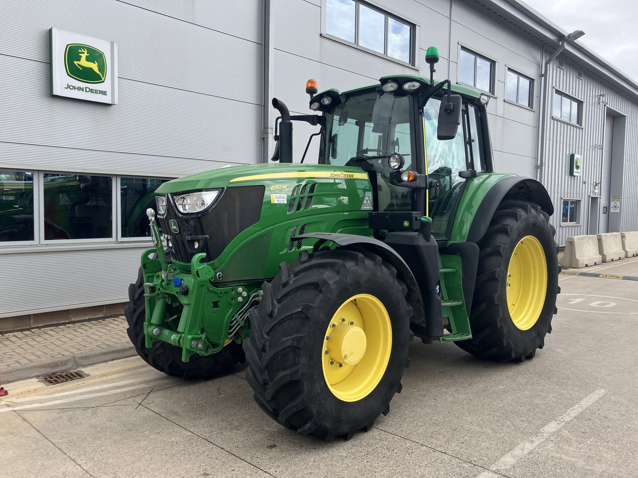 John Deere 6155M - Traktor: bilde 1 John Deere 6155M - Traktor: bilde 1