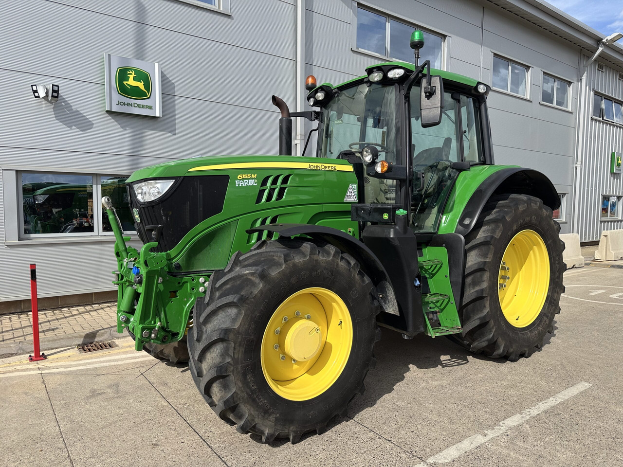 John Deere 6155M - Traktor: bilde 1 John Deere 6155M - Traktor: bilde 1