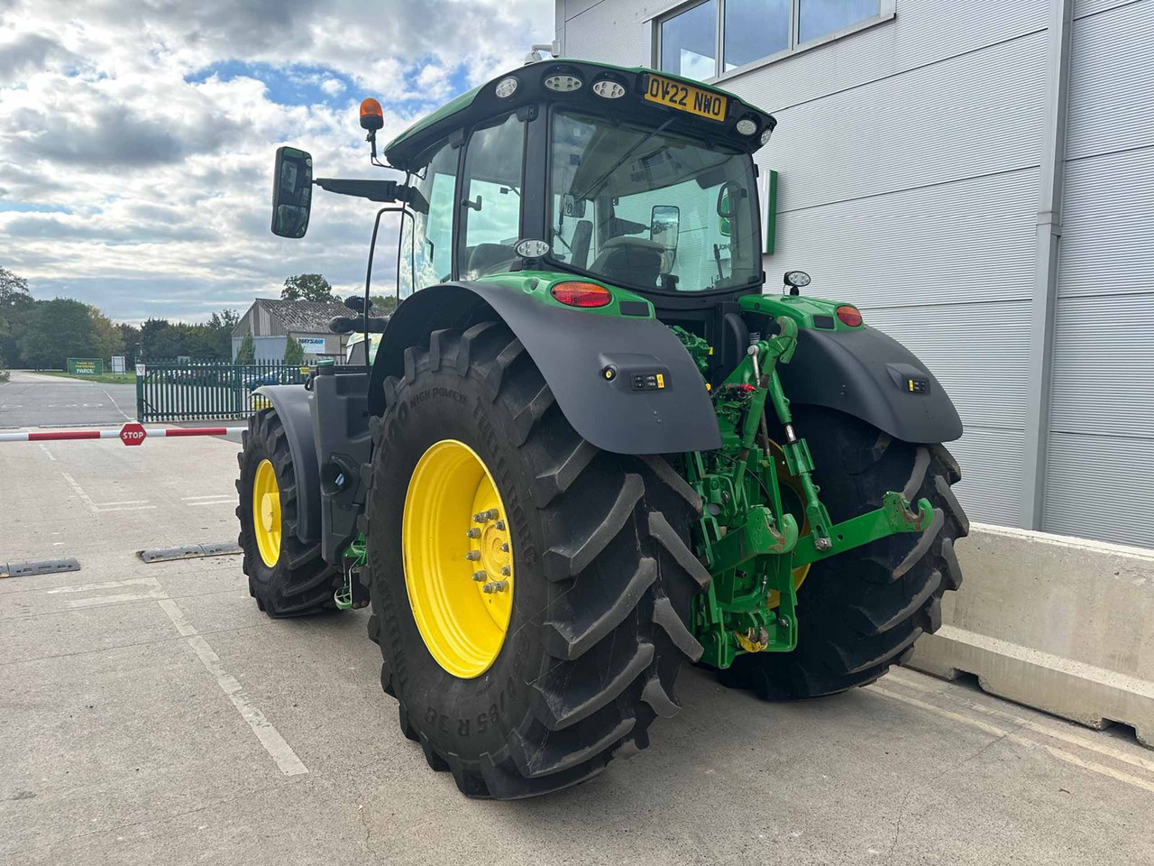 John Deere 6215R - Traktor: bilde 3 John Deere 6215R - Traktor: bilde 3