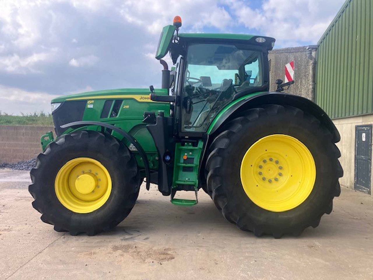 John Deere 6R 215 - Traktor: bilde 5 John Deere 6R 215 - Traktor: bilde 5