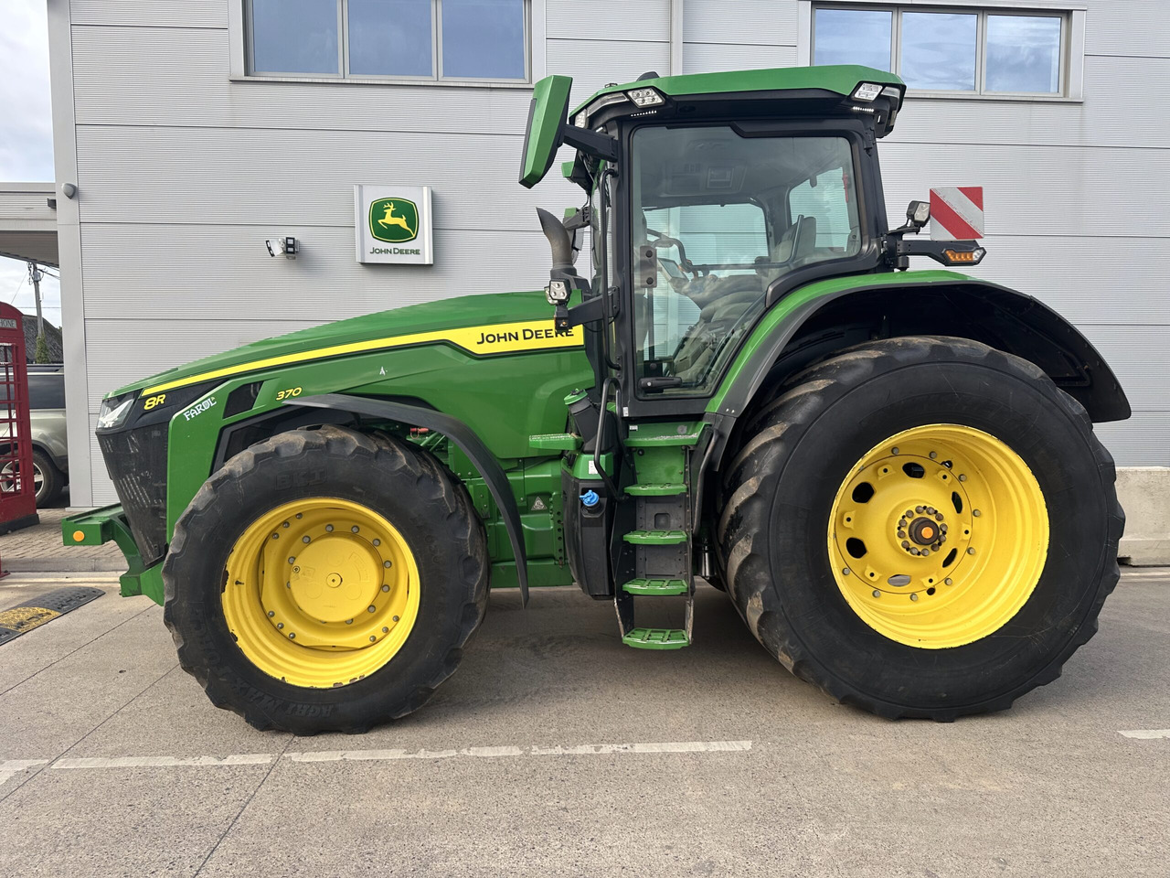 John Deere 8R 370 - Traktor: bilde 2 John Deere 8R 370 - Traktor: bilde 2