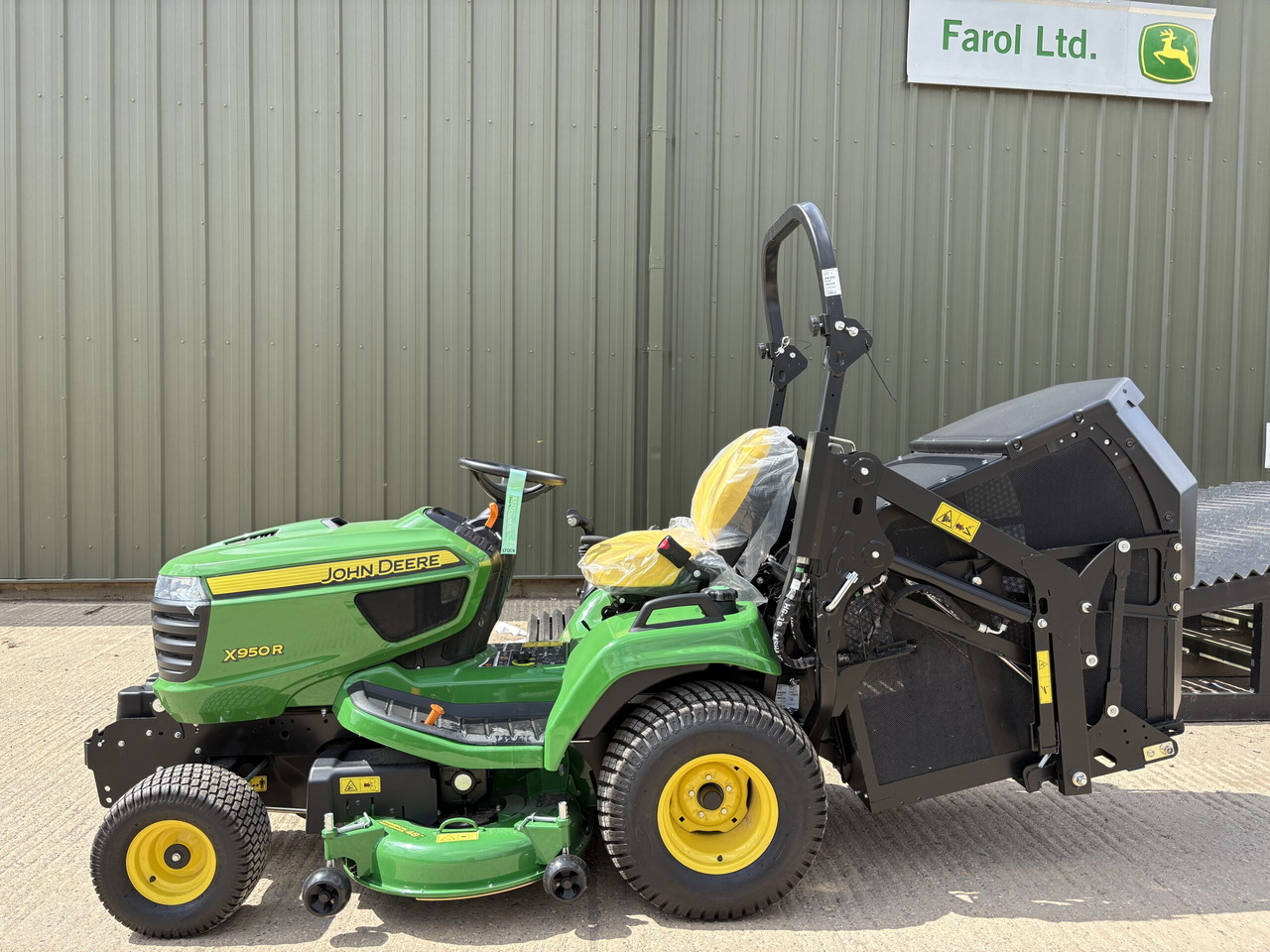 John Deere X950R Cut & Collect Mower - Gressklipper: bilde 1 John Deere X950R Cut & Collect Mower - Gressklipper: bilde 1