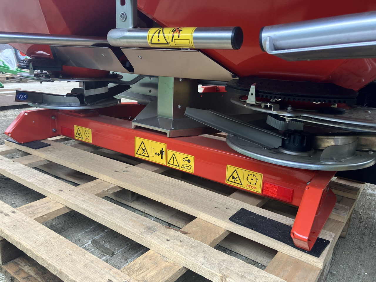 Kuhn Axis 40.2 M-EMC-W - Gjødselspreder: bilde 4 Kuhn Axis 40.2 M-EMC-W - Gjødselspreder: bilde 4