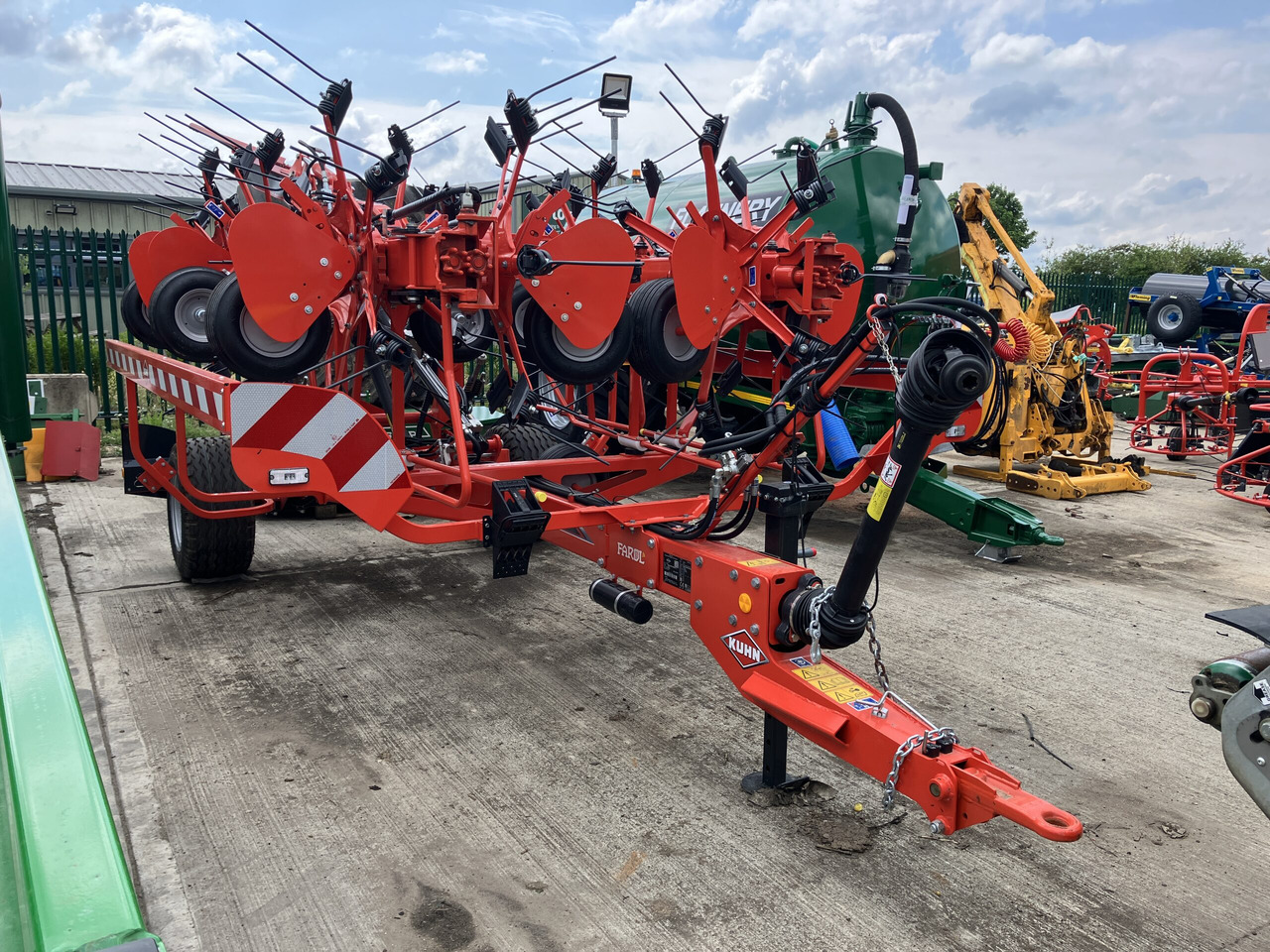 Kuhn GF13003 - Grasutstyr: bilde 1 Kuhn GF13003 - Grasutstyr: bilde 1