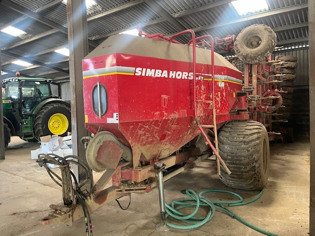 Simba Horsch C012 Drill - Utstyr til såing og planting: bilde 1 Simba Horsch C012 Drill - Utstyr til såing og planting: bilde 1