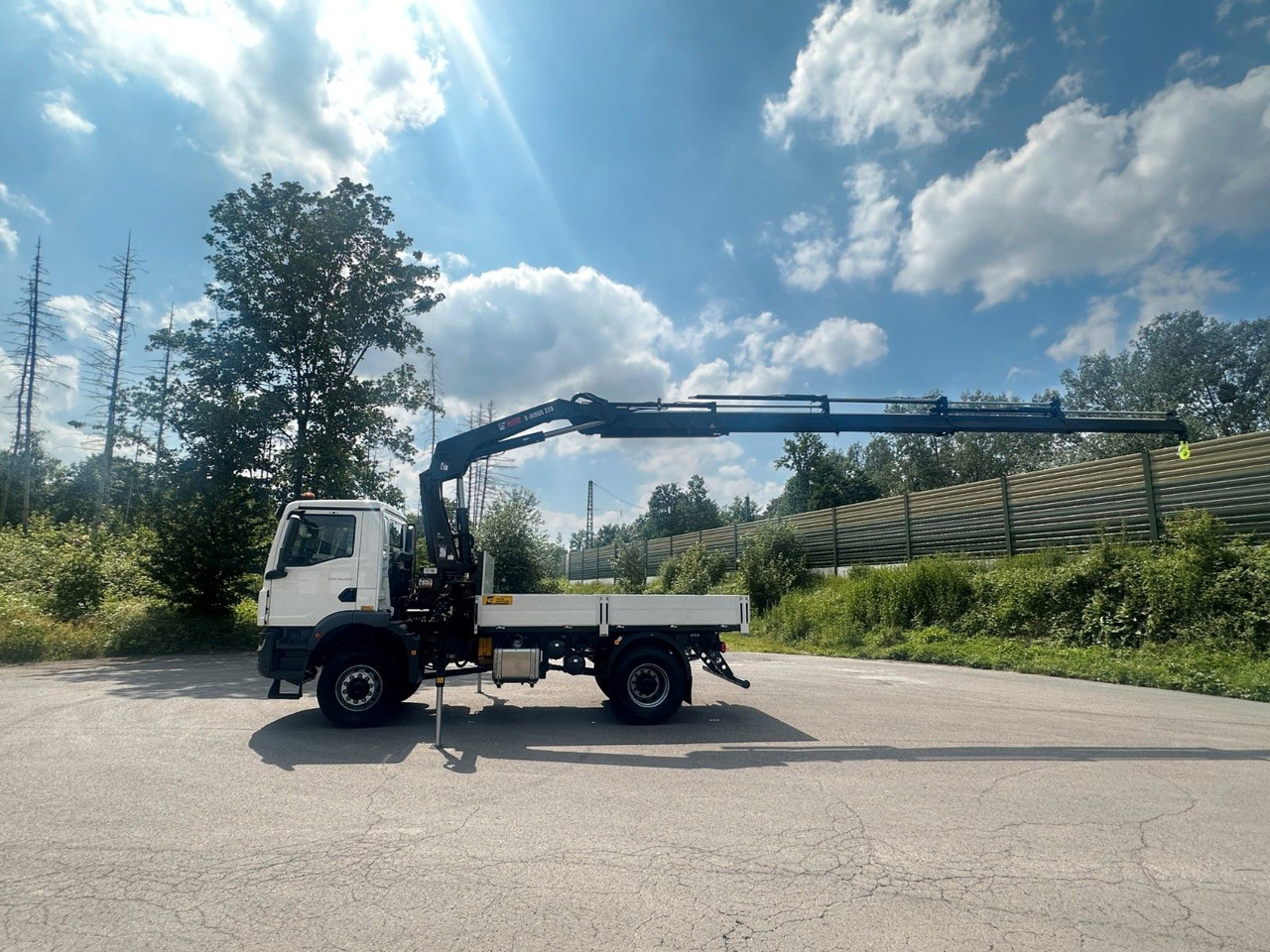 MAN TGM 18.320 4x4 Euro 6e Pritsche Hiab 228-4 Kran - Kranbil: bilde 3 MAN TGM 18.320 4x4 Euro 6e Pritsche Hiab 228-4 Kran - Kranbil: bilde 3