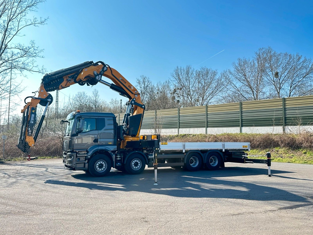 MAN TGS 35.520 8X4 TG 3 EFFER 955-8s +Jib 6sAUTOKRAN - Planbil, Kranbil: bilde 3 MAN TGS 35.520 8X4 TG 3 EFFER 955-8s +Jib 6sAUTOKRAN - Planbil, Kranbil: bilde 3
