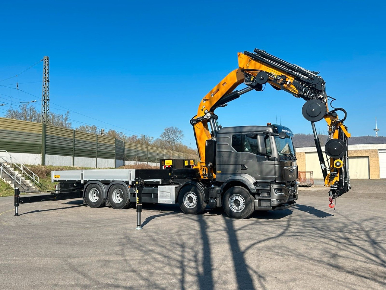 MAN TGS 35.520 8X4 TG 3 EFFER 955-8s +Jib 6sAUTOKRAN - Planbil, Kranbil: bilde 1 MAN TGS 35.520 8X4 TG 3 EFFER 955-8s +Jib 6sAUTOKRAN - Planbil, Kranbil: bilde 1