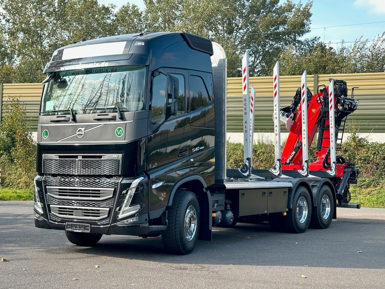 Volvo FH 540 6x4 LogLift EPSILON - Tømmerbil, Kranbil: bilde 2 Volvo FH 540 6x4 LogLift EPSILON - Tømmerbil, Kranbil: bilde 2