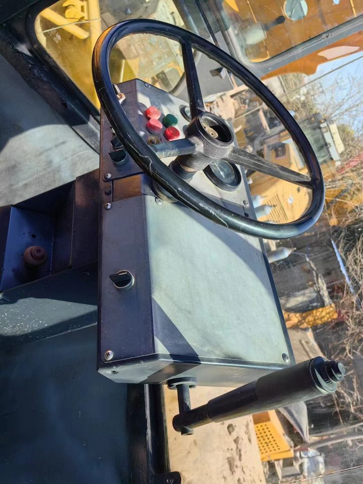 Fast Shipping Superior Quality Used Dynapac CA301D Road Roller Used Vibratory Soil Compactors Strong Power Single Drum Roller - Kompaktor: bilde 5 Fast Shipping Superior Quality Used Dynapac CA301D Road Roller Used Vibratory Soil Compactors Strong Power Single Drum Roller - Kompaktor: bilde 5