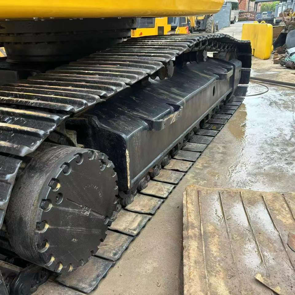 KOMATSU PC 300 - Beltegraver: bilde 2 KOMATSU PC 300 - Beltegraver: bilde 2