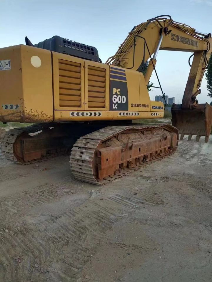 Original Good Condition USED Excavator PC600LC-8 60 Ton Excavator Crawler Excavator for Komatsu on Sale - Beltegraver: bilde 2 Original Good Condition USED Excavator PC600LC-8 60 Ton Excavator Crawler Excavator for Komatsu on Sale - Beltegraver: bilde 2