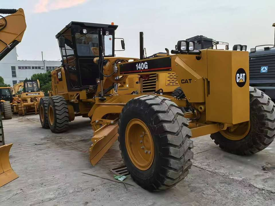Second Hand Used Construction Machinery Japanese CAT 140G Grader Caterpillar Brand for Sale With Good Condition and Price - Grader: bilde 4 Second Hand Used Construction Machinery Japanese CAT 140G Grader Caterpillar Brand for Sale With Good Condition and Price - Grader: bilde 4