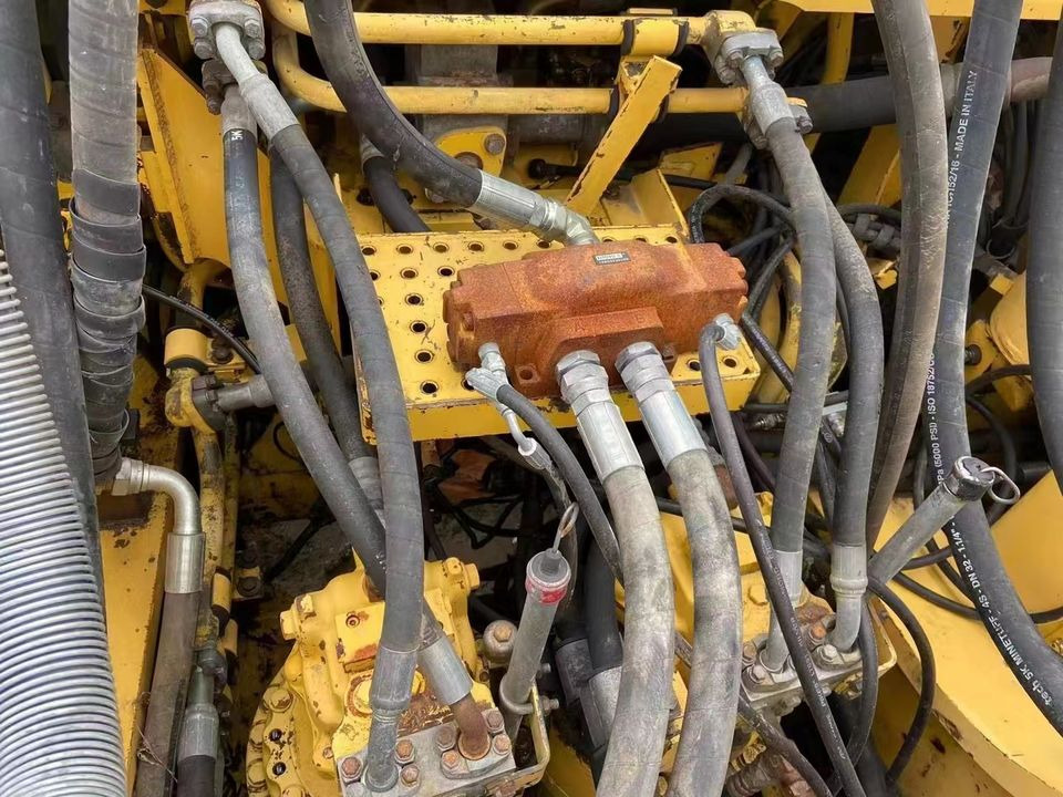 USED EXCAVATOR Good Condition Komatsu PC600-8 Original Japan Cheap Used Excavators Used Original Japan Komatsu PC600 - Beltegraver: bilde 3 USED EXCAVATOR Good Condition Komatsu PC600-8 Original Japan Cheap Used Excavators Used Original Japan Komatsu PC600 - Beltegraver: bilde 3