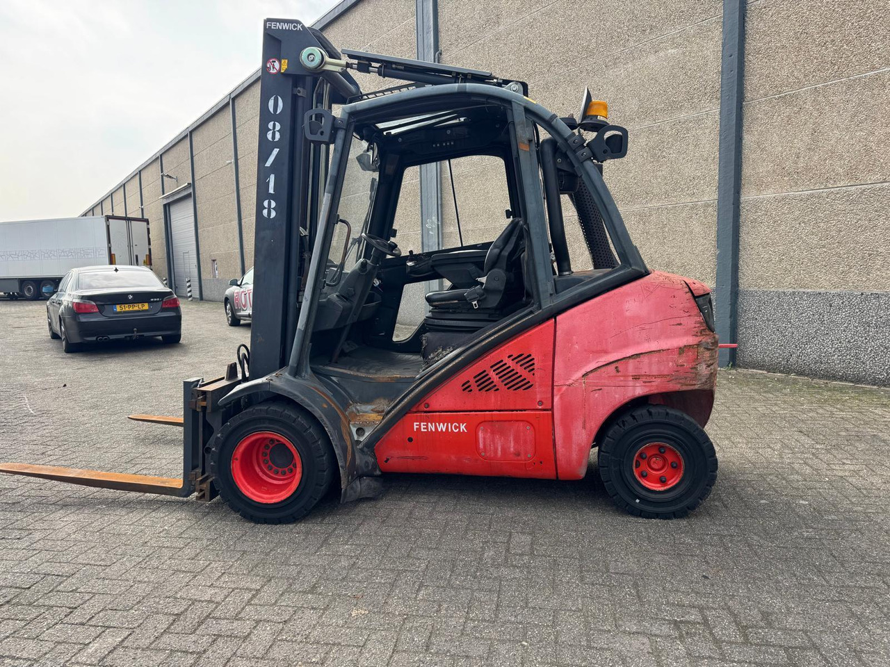 Fenwick-Linde H35D Diesel Heftruck – Bouwjaar 2008 – Sideshift & Vorkversteller - Dieseltruck: bilde 2 Fenwick-Linde H35D Diesel Heftruck – Bouwjaar 2008 – Sideshift & Vorkversteller - Dieseltruck: bilde 2