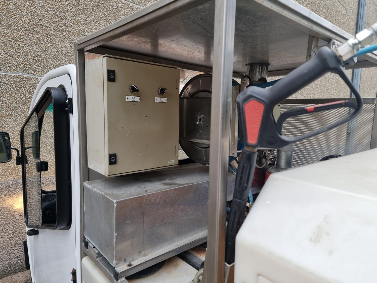 Goupil G3 Kipper met Hogedrukreiniger T-07-BSZ - Golfbil: bilde 2 Goupil G3 Kipper met Hogedrukreiniger T-07-BSZ - Golfbil: bilde 2