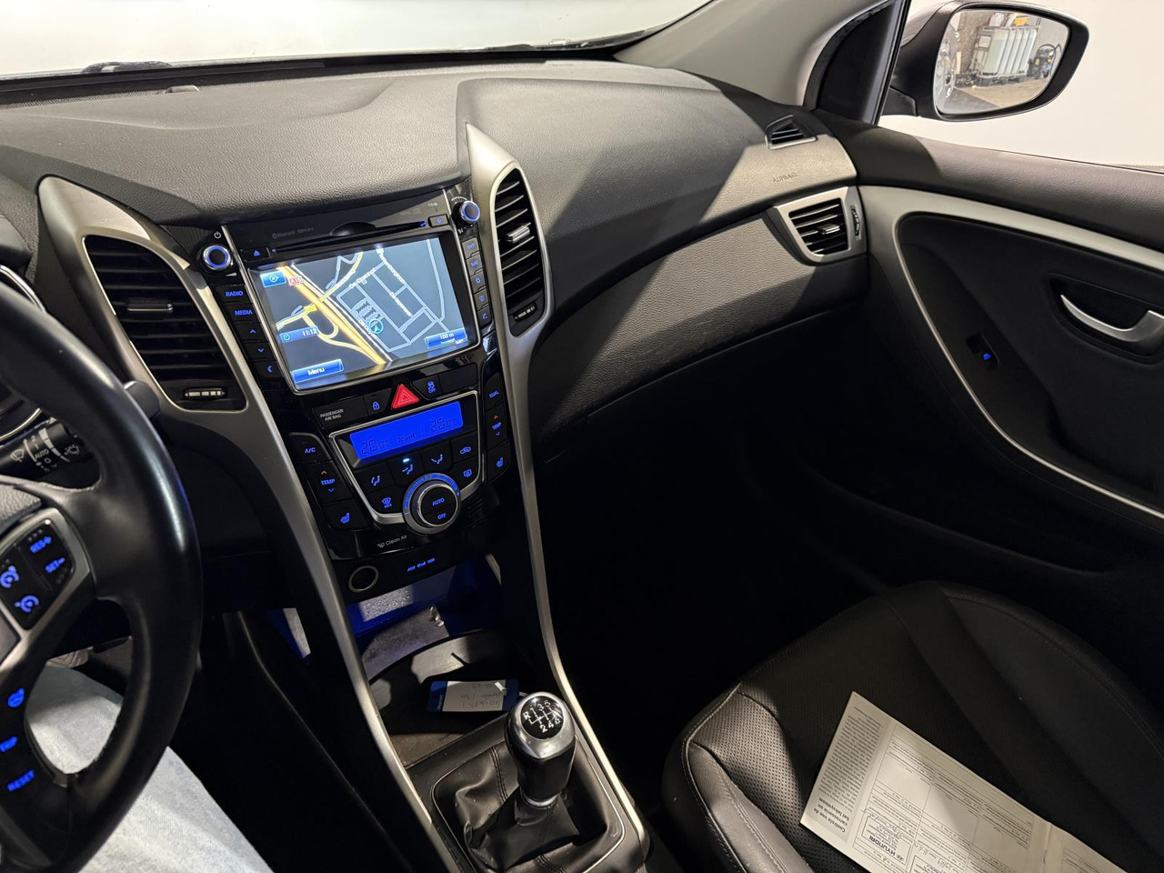 Hyundai | i30 | 1.6 GDI i-Catcher | 2012 | 287.418 km | 40XFT1 | Logisch - Hatchback: bilde 2 Hyundai | i30 | 1.6 GDI i-Catcher | 2012 | 287.418 km | 40XFT1 | Logisch - Hatchback: bilde 2