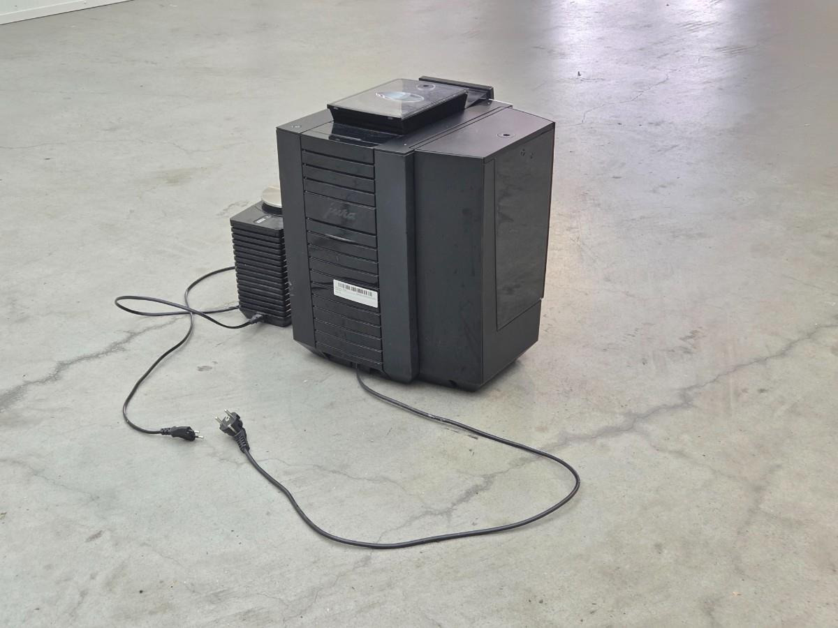 Jura X8 Platina Koffiemachine 2021+ Jura Cool Controle - Utstyr for næringsmiddelindustrien: bilde 5 Jura X8 Platina Koffiemachine 2021+ Jura Cool Controle - Utstyr for næringsmiddelindustrien: bilde 5