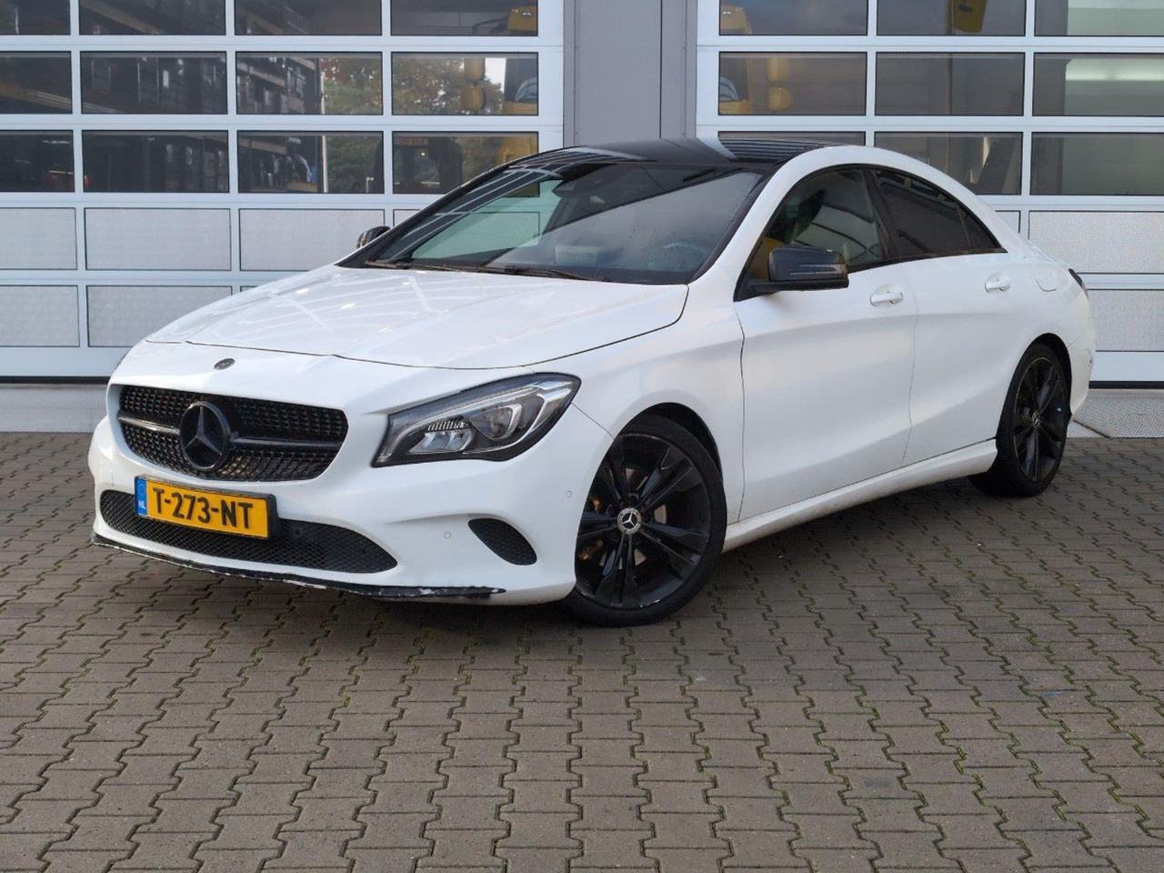 Sedan Mercedes-Benz CLA-klasse 180 Prestige | 2018 | 143.327 km | Automaat | T273NT | NAP: Geen oordeel: bilde 1