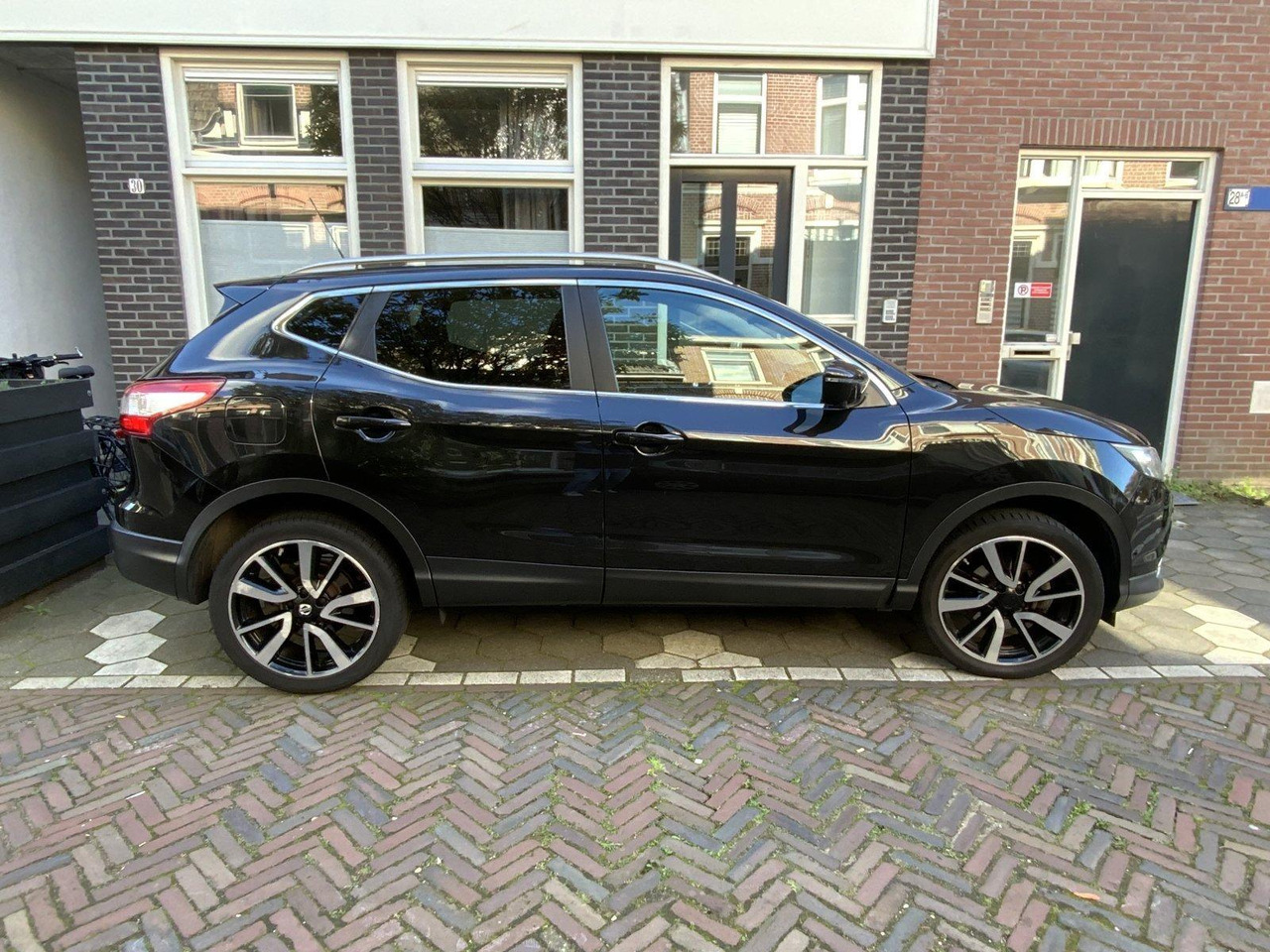 Nissan | Qashqai | 1.2 Tekna | 2016 | 193.328 km | Automaat | KR001K | Logisch - SUV: bilde 5 Nissan | Qashqai | 1.2 Tekna | 2016 | 193.328 km | Automaat | KR001K | Logisch - SUV: bilde 5