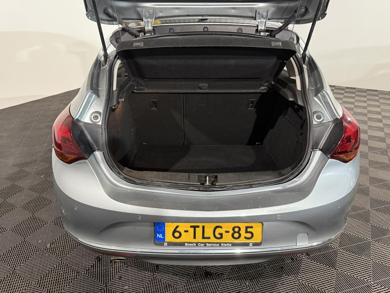 Opel Astra 1.4 Turbo Sport |2014 | 198.191 km | 6-TLG-85 - Hatchback: bilde 5 Opel Astra 1.4 Turbo Sport |2014 | 198.191 km | 6-TLG-85 - Hatchback: bilde 5
