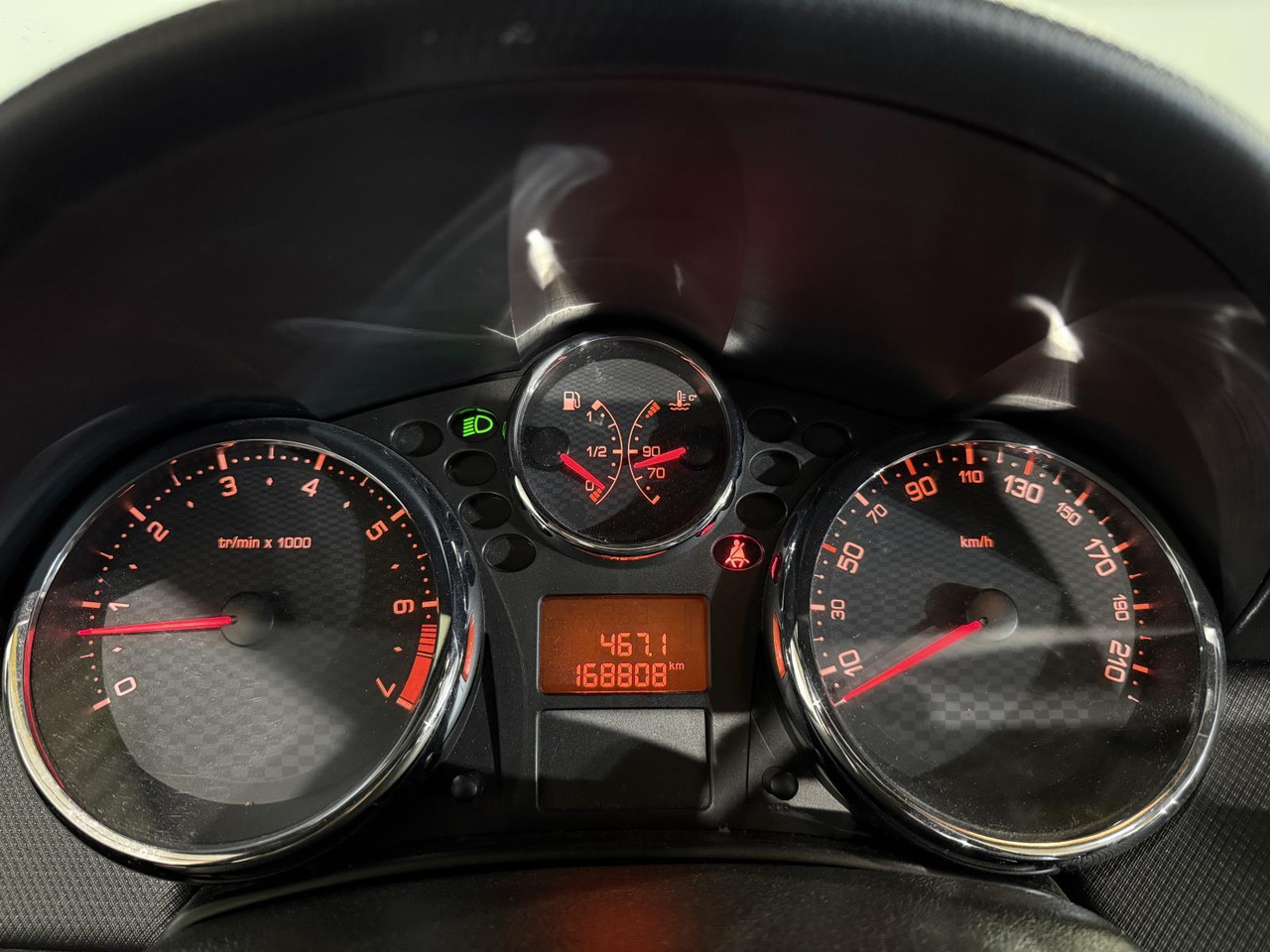 Peugeot 207 CC 1.6 VTI | 2012 | 168.808 km | H-824-FL - Personenbil: bilde 4 Peugeot 207 CC 1.6 VTI | 2012 | 168.808 km | H-824-FL - Personenbil: bilde 4